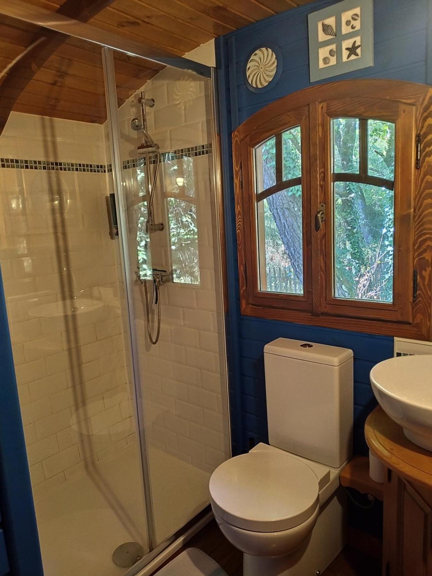 Les Roulottes Vesta Villa Leognan Bagian luar foto
